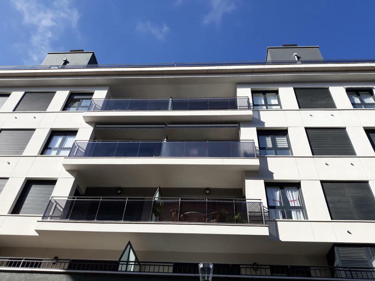 Telmo's Con Parking -sirimiri Apartments- Appartement *